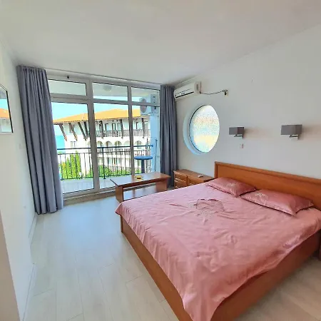 Lägenhet Marina B40