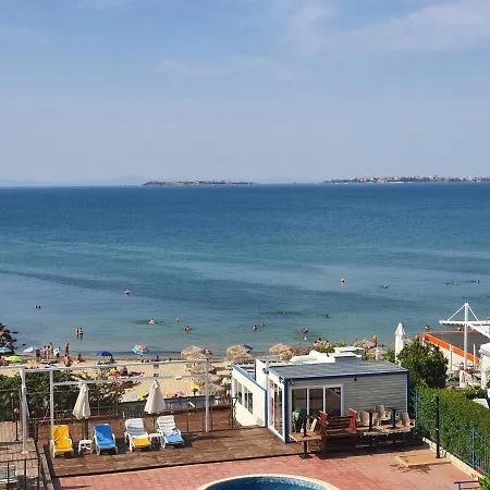 Marina B40